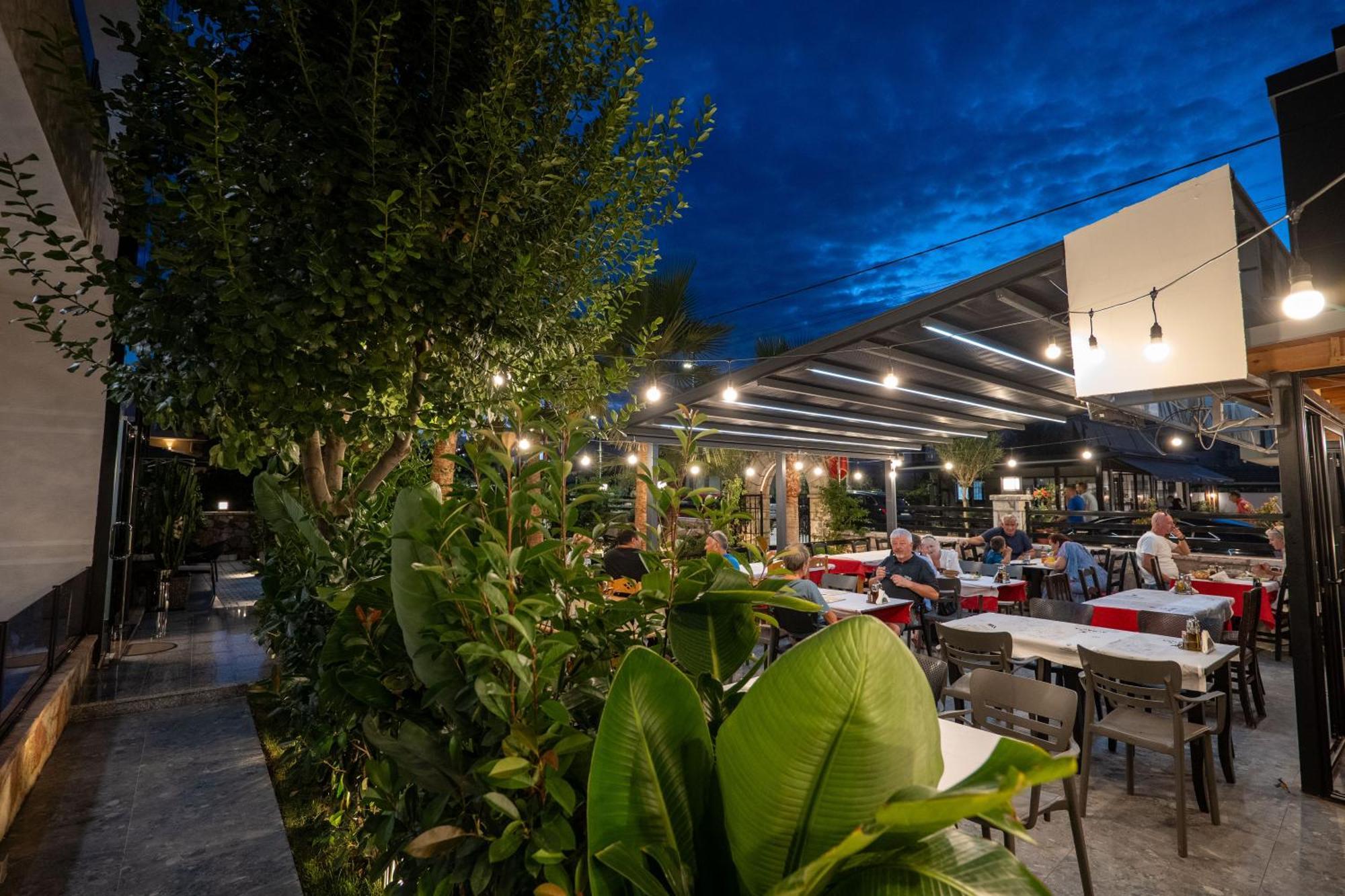 Hotel Eagle Ksamil Exterior foto