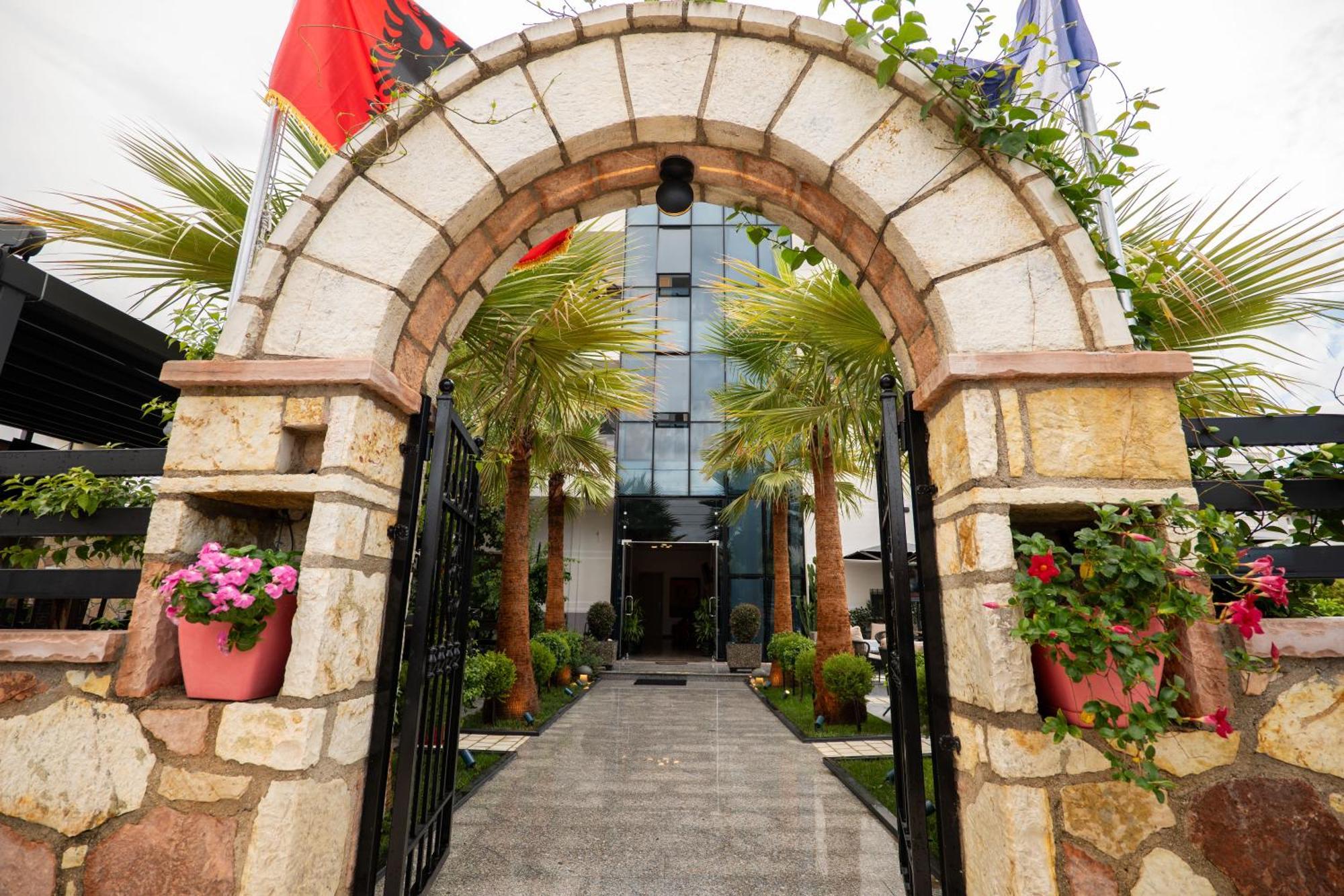 Hotel Eagle Ksamil Exterior foto